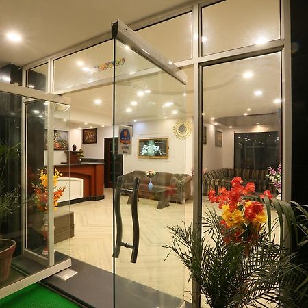 Hotel Katra Residency エクステリア 写真
