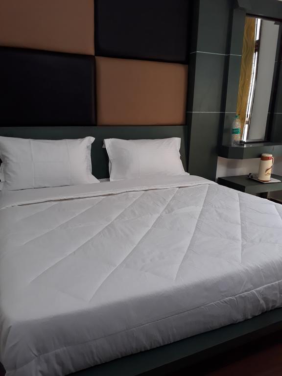 Hotel Katra Residency エクステリア 写真