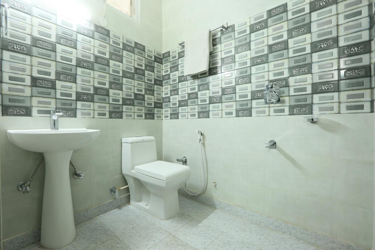 Hotel Katra Residency エクステリア 写真